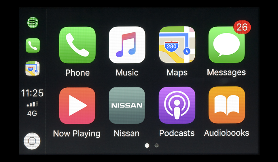 El equipamiento tecnológico del Nissan Sentra Sense MT 2019 es muy escueto y básico