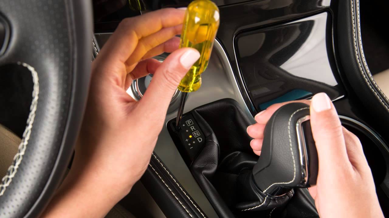 El funcionamiento del botón Shift Lock es bastante sencillo