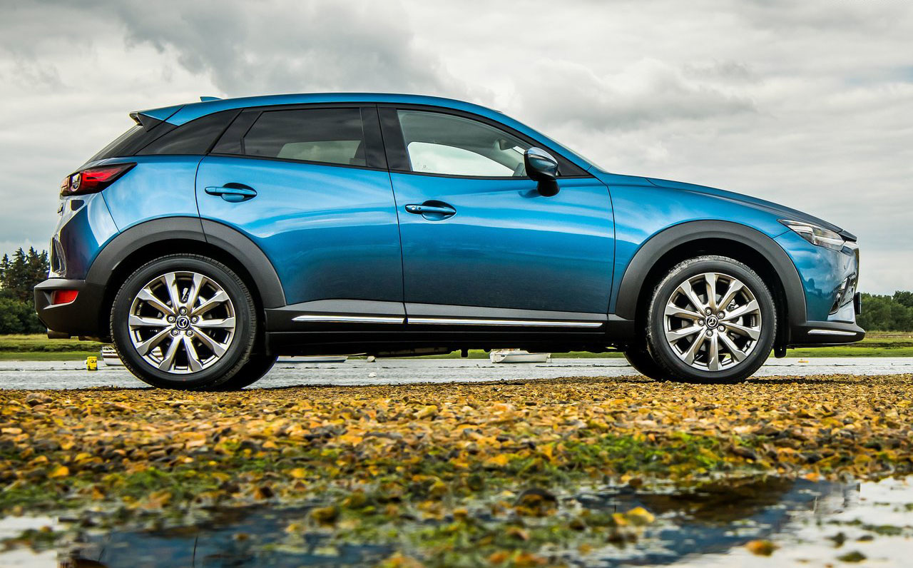 La Mazda CX-3 precio mexico tiene asientos de piel en la versión tope de gama