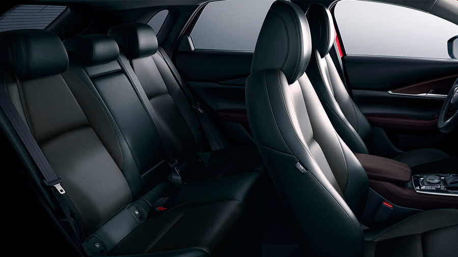 La camioneta de Mazda sobresale por sus materiales de buena calidad en cabina Cuenta con interiores de primer nivel