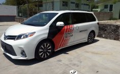 Toyota Sienna LTD 2019 (DEMO)-3