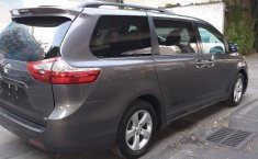 Toyota Sienna impecable en Miguel Hidalgo-4