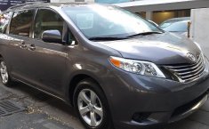 Toyota Sienna impecable en Miguel Hidalgo-0