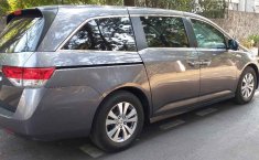 Quiero vender un Honda Odyssey en buena condicción-3