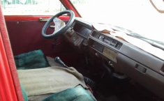 Nissan Ichi van Camioneta Roja 1987 (Placas de carro antiguo)-8