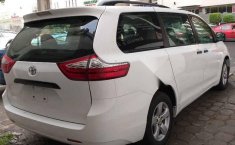 Toyota Sienna 2017 impecable-1