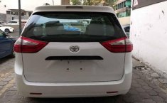 Toyota Sienna 2017 impecable-2