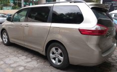 Toyota Sienna 2017 barato en Miguel Hidalgo-4