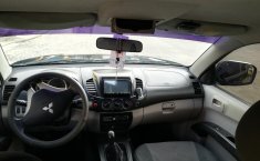 Mitsubishi L200 2010 Pickup-3