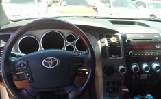 Toyota Sequoia Platinum 2011 -10