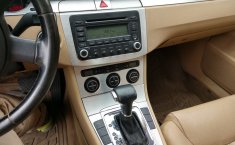 Volkswagen Passat 2.0 Sedán 2006-0