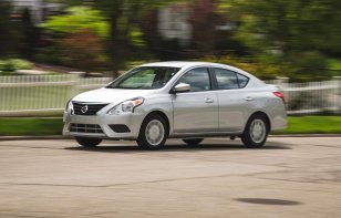 Nissan Versa 2017: precios y versiones en México