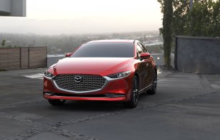 Mazda 3 Sedán 2019: Ventajas y Desventajas