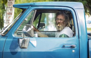 5 autos ideales para adultos mayores