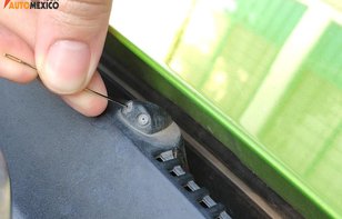 Cómo ajustar los chisgueteros de tu auto