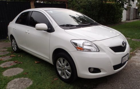 Toyota Yaris 2016 Premium el mas equipado 39000km nuevo reestrenalo