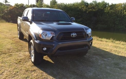 Toyota Hilux doble cabina 2015  