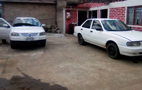 Nissan Tsuru 2004 a tratar