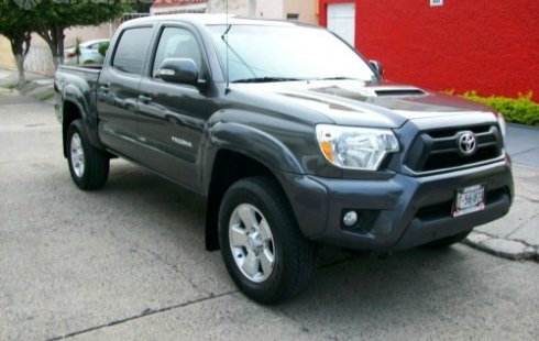 Toyota Tacoma 4x2  año 2015 Doble Cabina