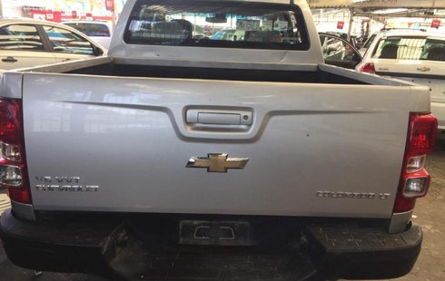 Carro Chevrolet Colorado 2013 de único propietario en buen estado
