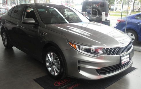 Vendo un carro Kia Optima 2017 excelente, llámama para verlo