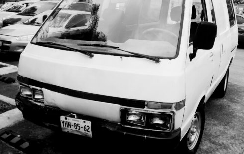 Nissan Ichi van 1993 Blanco