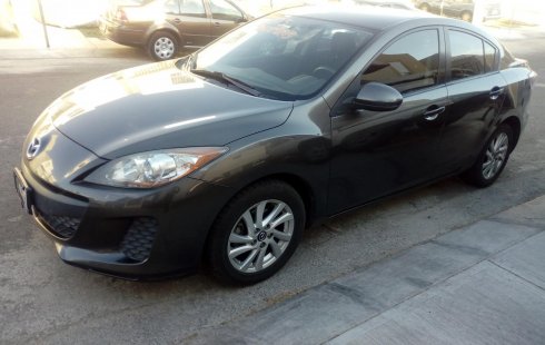Tengo que vender mi preciado Mazda, abierto a ofertas