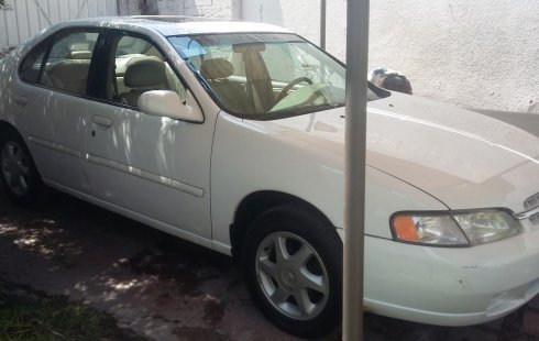 Nissan seminuevo mod1999 UNICO DUEÑO