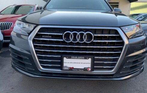 Pongo a la venta cuanto antes posible un Audi Q7 en excelente condicción