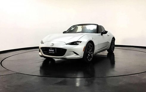 Quiero vender inmediatamente mi auto Mazda MX-5 2016 muy bien cuidado