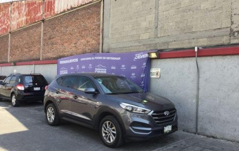 Tengo que vender mi querido Hyundai Tucson 2016 en muy buena condición
