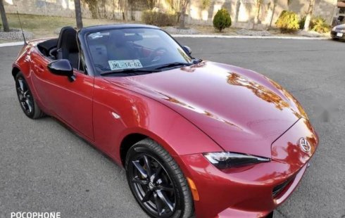Pongo a la venta cuanto antes posible un Mazda MX-5 que tiene todos los documentos necesarios