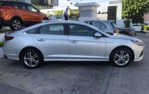 Pongo a la venta un Hyundai Sonata en excelente condicción