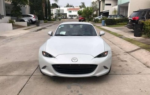 Quiero vender inmediatamente mi auto Mazda MX-5 2017