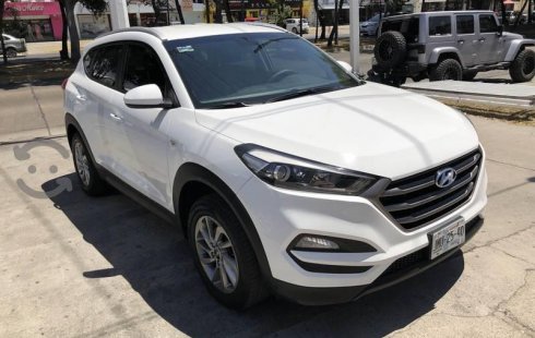 Pongo a la venta cuanto antes posible un Hyundai Tucson en excelente condicción