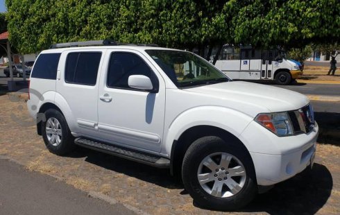Coche impecable Nissan Pathfinder con precio asequible