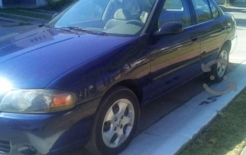 Coche impecable Nissan Sentra con precio asequible