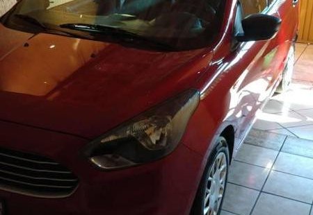 Un Ford Figo 2017 impecable te está esperando