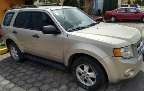 Quiero vender inmediatamente mi auto Ford Escape 2010 muy bien cuidado