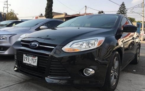 Pongo a la venta un Ford Focus en excelente condicción