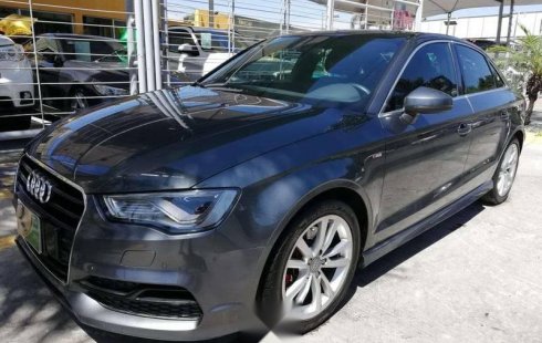 Un carro Audi A3 2014 en Zapopan