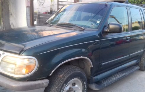 Quiero vender urgentemente mi auto Ford Explorer 1995 muy bien estado