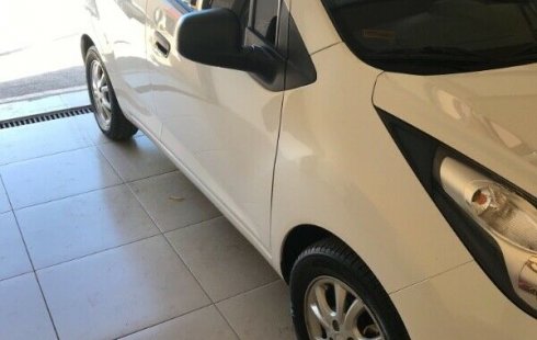 Coche impecable Chevrolet Spark con precio asequible