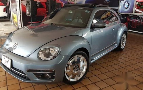 Vendo un carro Volkswagen Beetle 2017 excelente, llámama para verlo