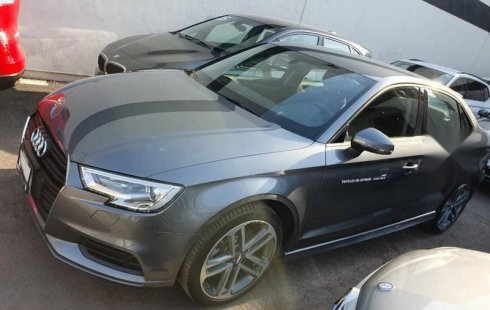 Urge!! Vendo excelente Audi A3 2018 Automático en en Guadalajara