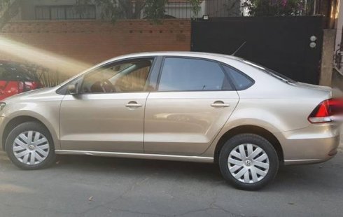 Carro Volkswagen Vento 2016 de único propietario en buen estado