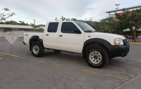 Urge!! Vendo excelente Nissan NP300 2013 Manual en en Iguala de la Independencia