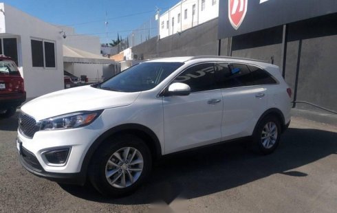 Quiero vender un Kia Sorento en buena condicción
