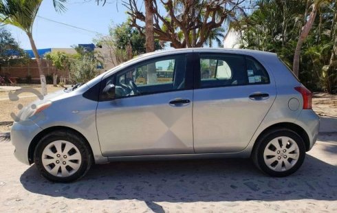 Pongo a la venta un Toyota Yaris en excelente condicción