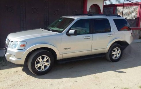 Vendo un Ford Explorer por cuestiones económicas